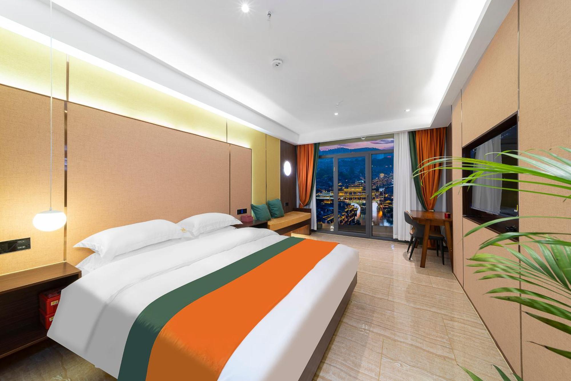Phoenix Best River View B&B Fenghuang Exterior foto