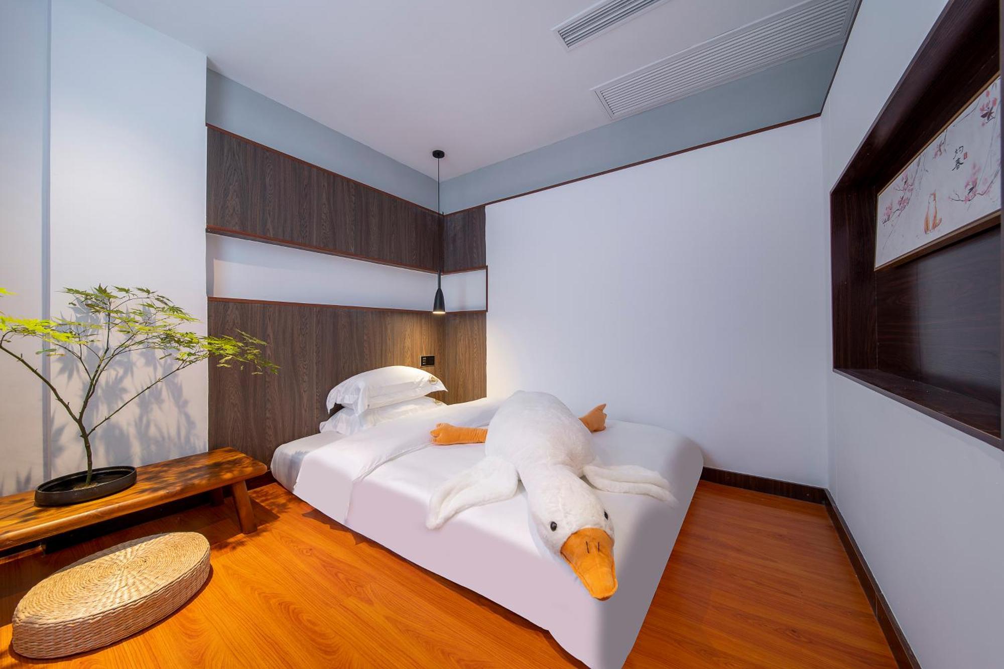 Phoenix Best River View B&B Fenghuang Exterior foto